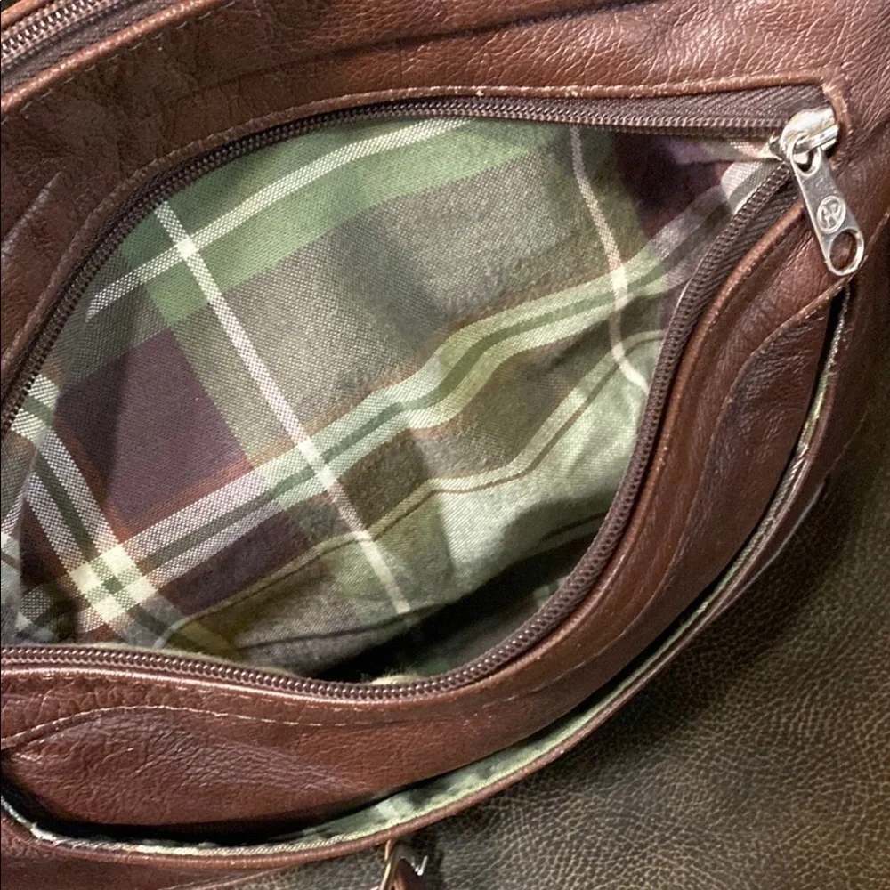 Brown Leather Messenger Bag with Adjustable Strap and Multiple Compartme…